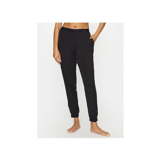 Calvin Klein Underwear Spodnie piżamowe 000QS7004E Czarny Regular Fit ze sklepu MODIVO w kategorii Piżamy damskie - zdjęcie 168653122
