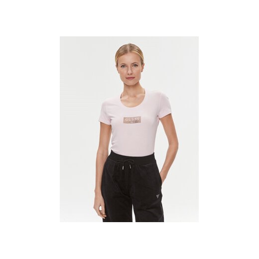 Guess T-Shirt W4RI33 J1314 Różowy Slim Fit ze sklepu MODIVO w kategorii Bluzki damskie - zdjęcie 168654271