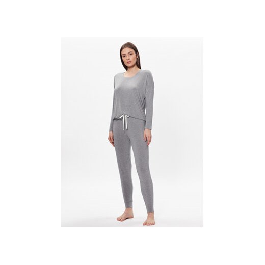 Ugg Piżama Birgit 1129976 Szary Regular Fit ze sklepu MODIVO w kategorii Piżamy damskie - zdjęcie 168655800