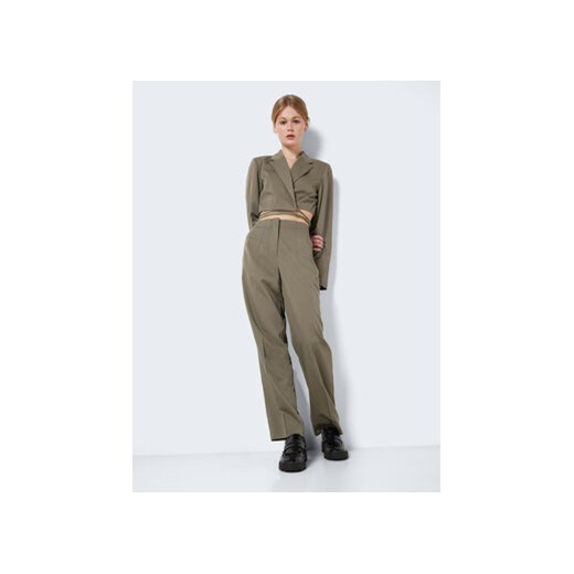 Noisy May Spodnie materiałowe Thea 27024904 Zielony Relaxed Fit ze sklepu MODIVO w kategorii Spodnie damskie - zdjęcie 168658232