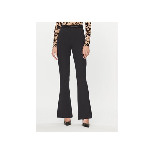 Versace Jeans Couture Spodnie materiałowe 75HAA107 Czarny Slim Fit ze sklepu MODIVO w kategorii Spodnie damskie - zdjęcie 168659024