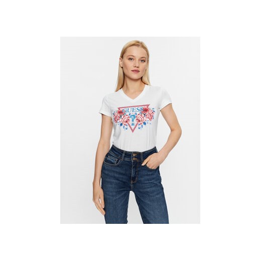 Guess T-Shirt Roses W3BI56 J1314 Biały Slim Fit ze sklepu MODIVO w kategorii Bluzki damskie - zdjęcie 168661192