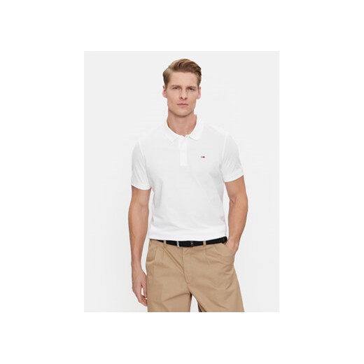 Tommy Jeans Polo DM0DM18312 Biały Slim Fit ze sklepu MODIVO w kategorii T-shirty męskie - zdjęcie 168661551