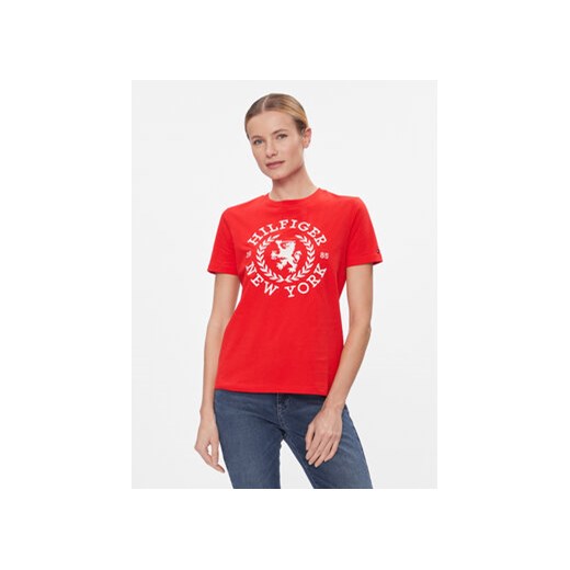 Tommy Hilfiger T-Shirt Reg Crest C-Nk Tee Ss WW0WW41058 Czerwony Regular Fit ze sklepu MODIVO w kategorii Bluzki damskie - zdjęcie 168663411