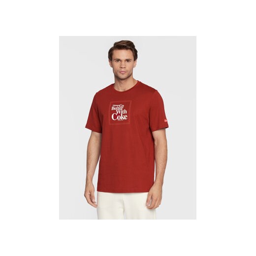 Puma T-Shirt COCA-COLA Graphic 536158 Czerwony Regular Fit ze sklepu MODIVO w kategorii T-shirty męskie - zdjęcie 168663682