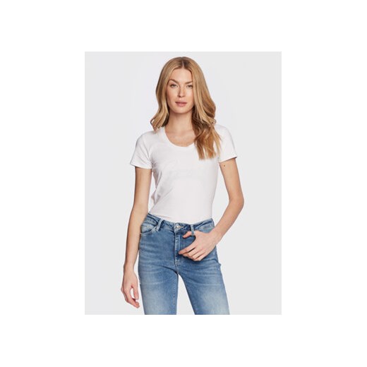 Guess T-Shirt Adelina W3RI14 J1314 Biały Slim Fit ze sklepu MODIVO w kategorii Bluzki damskie - zdjęcie 168666422