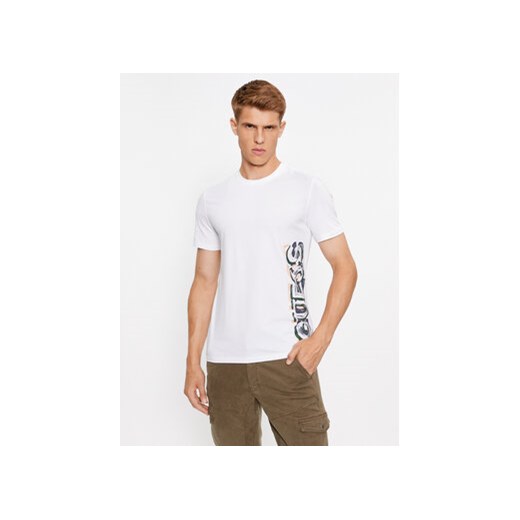 Guess T-Shirt M3BI73 J1314 Biały Slim Fit ze sklepu MODIVO w kategorii T-shirty męskie - zdjęcie 168667991