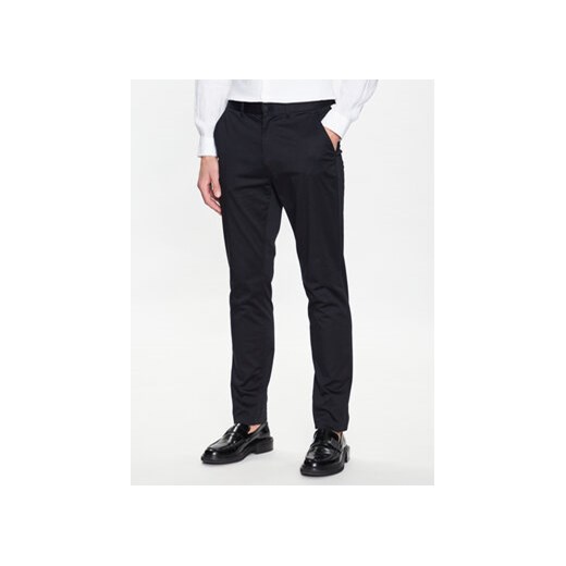 Calvin Klein Chinosy K10K110963 Czarny Slim Fit ze sklepu MODIVO w kategorii Spodnie męskie - zdjęcie 168668774