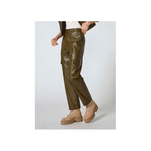 ONLY Spodnie z imitacji skóry 15293029 Zielony Loose Fit ze sklepu MODIVO w kategorii Spodnie damskie - zdjęcie 168670654