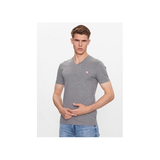 Guess T-Shirt M2YI32 J1314 Szary Slim Fit ze sklepu MODIVO w kategorii T-shirty męskie - zdjęcie 168674912