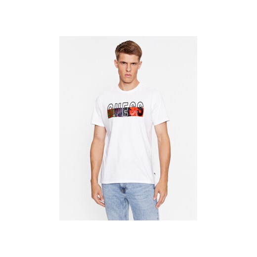 Guess T-Shirt M3BI64 KBXG1 Biały Slim Fit ze sklepu MODIVO w kategorii T-shirty męskie - zdjęcie 168676534