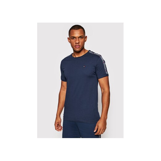 Tommy Hilfiger T-Shirt UM0UM00562 Granatowy Regular Fit ze sklepu MODIVO w kategorii T-shirty męskie - zdjęcie 168677504
