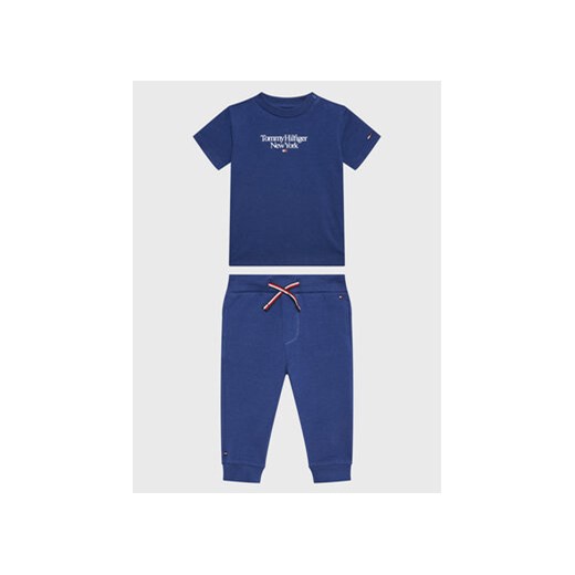 Tommy Hilfiger Komplet t-shirt i spodnie Essential KN0KN01555 Granatowy Regular Fit ze sklepu MODIVO w kategorii Komplety niemowlęce - zdjęcie 168679661