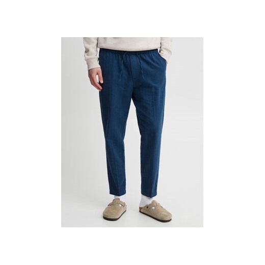Casual Friday Spodnie materiałowe 20504738 Granatowy Regular Fit ze sklepu MODIVO w kategorii Spodnie męskie - zdjęcie 168680560