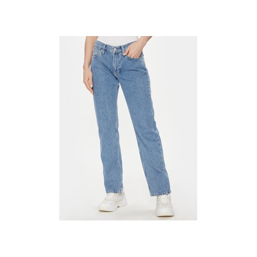 Calvin Klein Jeans Jeansy Low Rise Straight J20J222439 Niebieski Straight Fit ze sklepu MODIVO w kategorii Jeansy damskie - zdjęcie 168685374