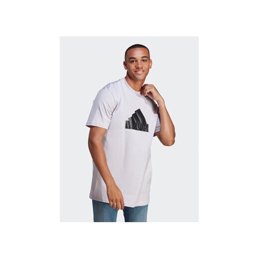 adidas T-Shirt Future Icons Badge of Sport T-Shirt IC3712 Fioletowy Loose Fit ze sklepu MODIVO w kategorii T-shirty męskie - zdjęcie 168685950