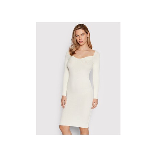 Rinascimento Sukienka dzianinowa CFM0010711003 Biały Slim Fit ze sklepu MODIVO w kategorii Sukienki - zdjęcie 168689092