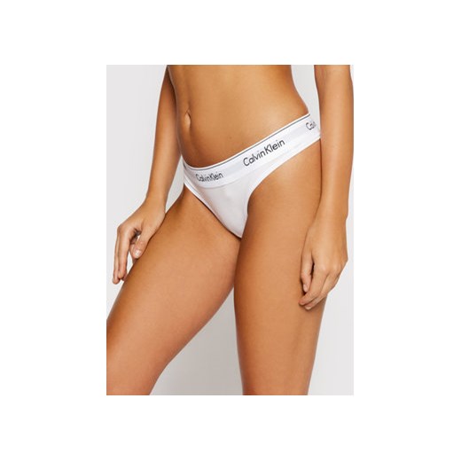 Calvin Klein Underwear Stringi 0000F3786E Biały ze sklepu MODIVO w kategorii Majtki damskie - zdjęcie 168691202