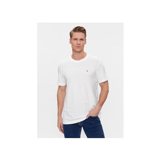 Calvin Klein Jeans T-Shirt J30J325268 Biały Regular Fit ze sklepu MODIVO w kategorii T-shirty męskie - zdjęcie 168697720
