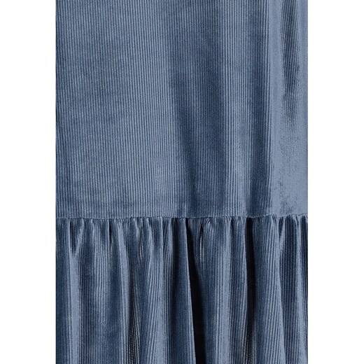Sukienka Stitch&Soul z elastanu z okrągłym dekoltem z długimi rękawami