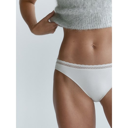 Reserved - Majtki typu bikini 3 pack - złamana biel ze sklepu Reserved w kategorii Majtki damskie - zdjęcie 168704543