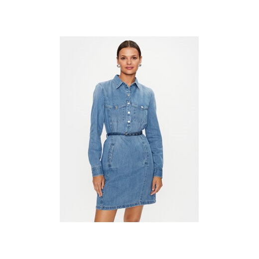 Guess Sukienka jeansowa W3YK55 D52R1 Niebieski Regular Fit ze sklepu MODIVO w kategorii Sukienki - zdjęcie 168717311