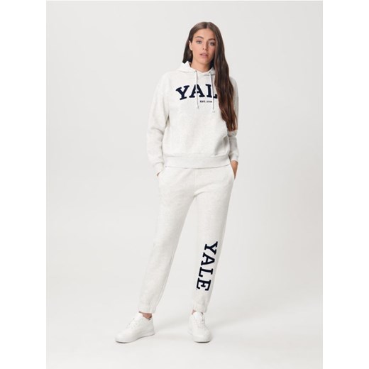 Sinsay - Spodnie dresowe Yale - szary Sinsay XS promocja Sinsay