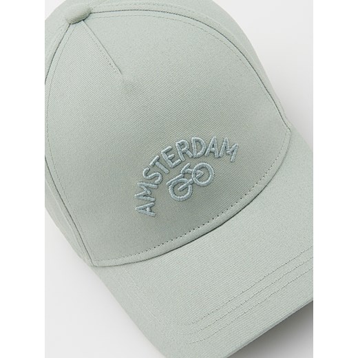 Czapka dziecięca Reserved