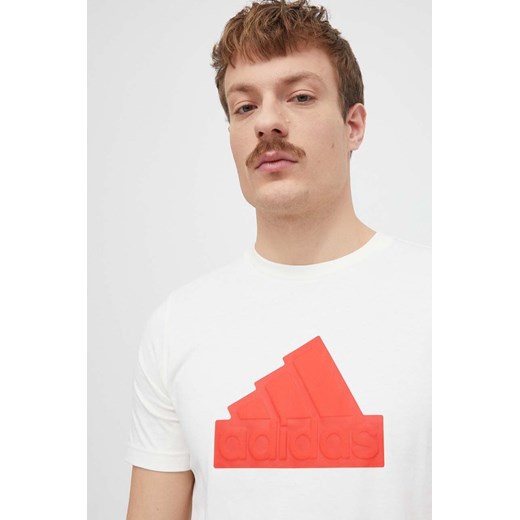 adidas t-shirt bawełniany męski kolor beżowy z aplikacją  IZ1626 ze sklepu ANSWEAR.com w kategorii T-shirty męskie - zdjęcie 168813443