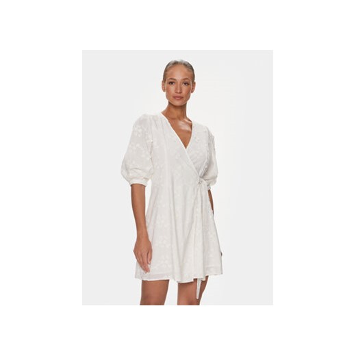 Selected Femme Sukienka 16089220 Biały Regular Fit ze sklepu MODIVO w kategorii Sukienki - zdjęcie 168839393
