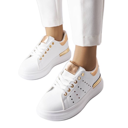 Białe sneakersy z kolorową perforacją Chalut ze sklepu ButyModne.pl w kategorii Buty sportowe damskie - zdjęcie 168925543