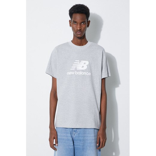New Balance t-shirt bawełniany Essentials Cotton MT41502AG męski kolor szary z nadrukiem MT41502AG ze sklepu PRM w kategorii T-shirty męskie - zdjęcie 168957263