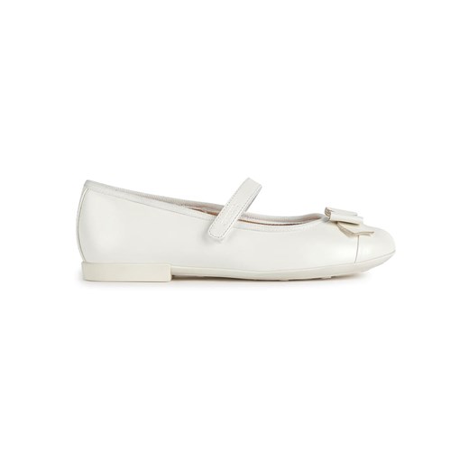 Geox Baleriny &quot;Plie&quot; w kolorze kremowym ze sklepu Limango Polska w kategorii Balerinki dziecięce - zdjęcie 168984774