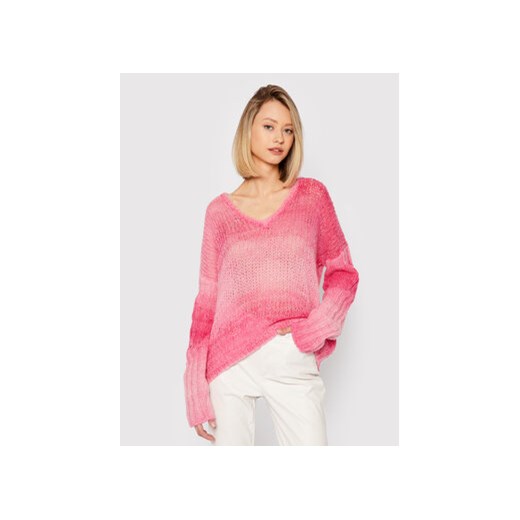 Guess Sweter Ariane W1BR14 Z2W30 Różowy Relaxed Fit ze sklepu MODIVO w kategorii Swetry damskie - zdjęcie 169050950