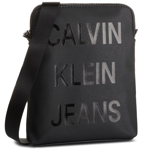 Saszetka Calvin Klein Jeans Coated Logo Micro Flatpack K50K504731 910 one size okazyjna cena eobuwie.pl