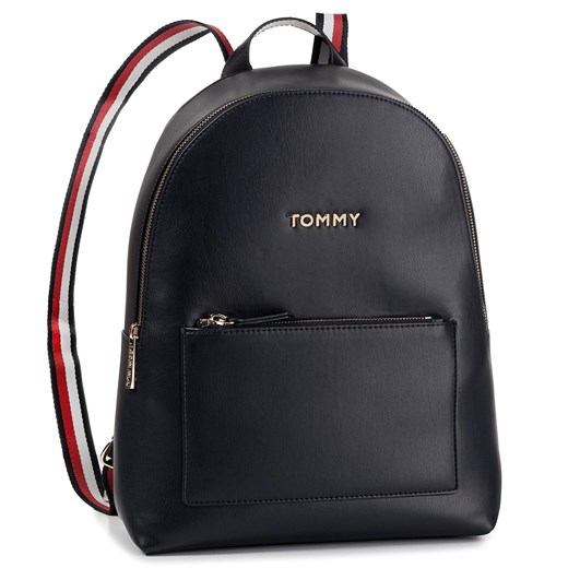 Plecak Tommy Hilfiger Iconic Tommy Backpack AW0AW07431 CJM Tommy Hilfiger one size promocyjna cena eobuwie.pl