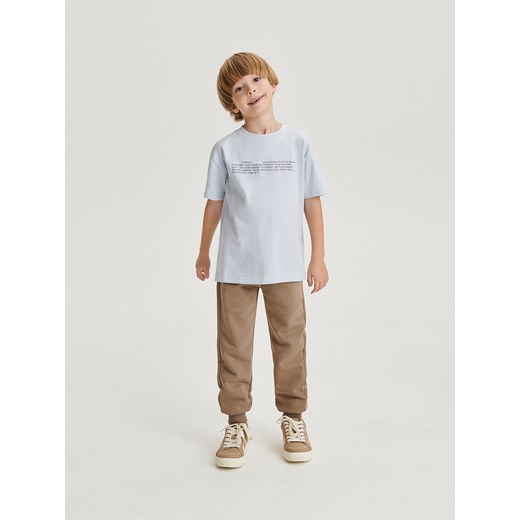 Reserved - Bawełniany t-shirt z napisami - lawendowy ze sklepu Reserved w kategorii T-shirty chłopięce - zdjęcie 169097734