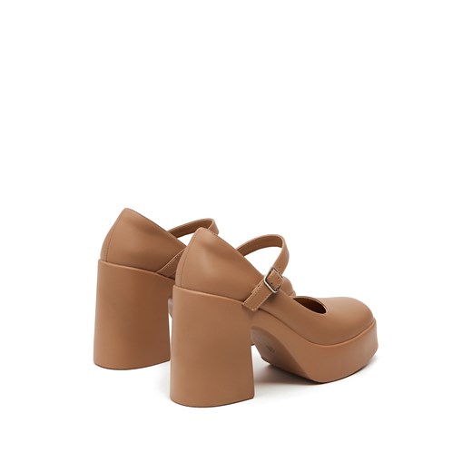 Cropp - Beżowe buty Mary Jane na obcasie - beżowy Cropp 36 promocyjna cena Cropp