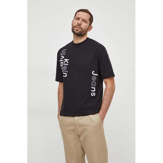 T-shirt męski czarny Calvin Klein z krótkim rękawem młodzieżowy 