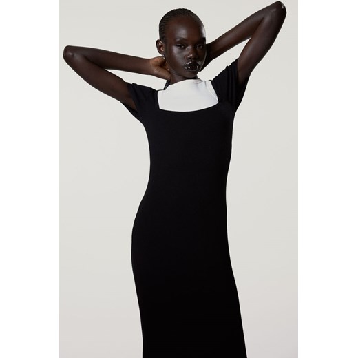 H & M - Sukienka midi z dzianiny w prążki - Czarny H & M M H&M