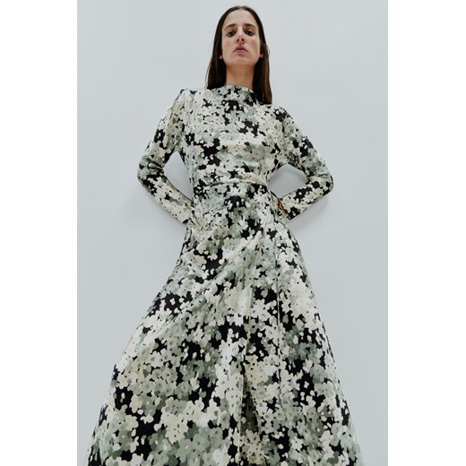 Sukienka H & M z długim rękawem maxi casualowa z satyny