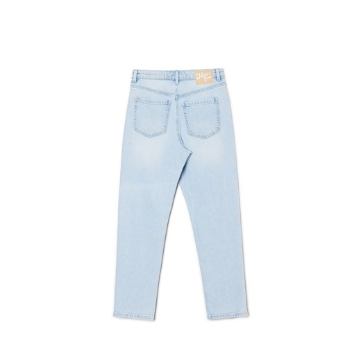 Cropp - Jasnoniebieskie jeansy mom slim PETITE - niebieski Cropp 32 Cropp