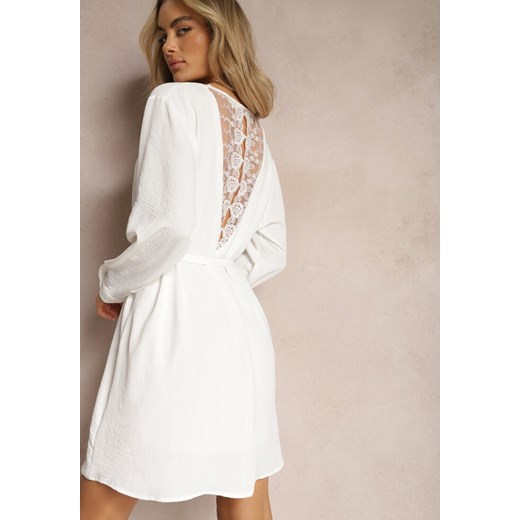 Biała Mini Sukienka Rozkloszowana z Koronkową Aplikacją i Paskiem Ailetras ze sklepu Renee odzież w kategorii Sukienki - zdjęcie 169199724