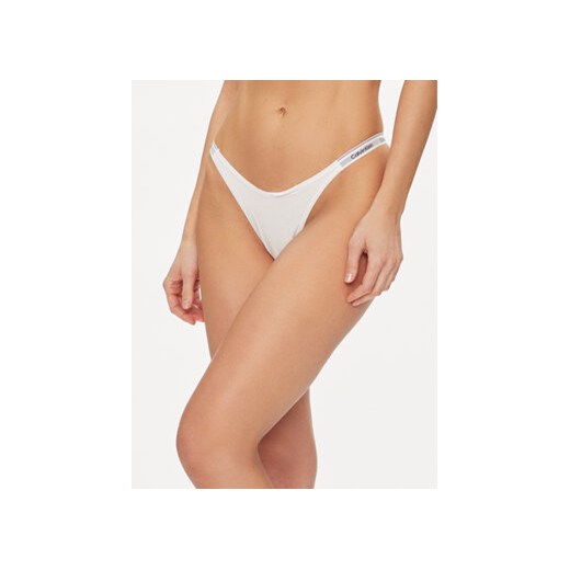 Calvin Klein Underwear Stringi 000QD5157E Biały ze sklepu MODIVO w kategorii Majtki damskie - zdjęcie 169204320