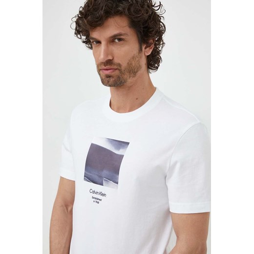 Calvin Klein t-shirt bawełniany męski kolor beżowy z nadrukiem Calvin Klein XXL ANSWEAR.com