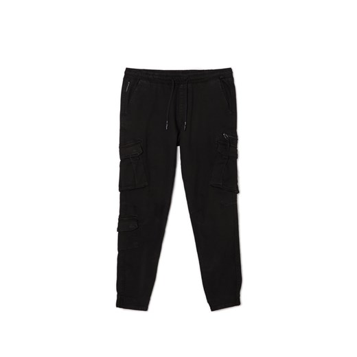 Cropp - Czarne joggery cargo - czarny ze sklepu Cropp w kategorii Spodnie męskie - zdjęcie 169236682