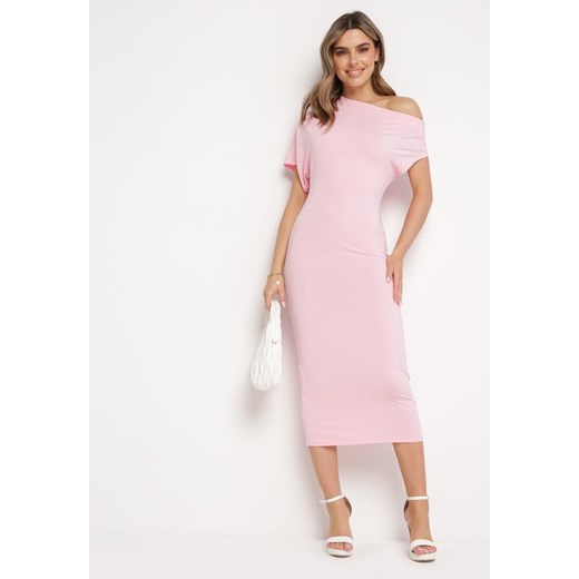 Różowa Asymetryczna Sukienka Midi o Dopasowanym Fasonie Tivalle ze sklepu Born2be Odzież w kategorii Sukienki - zdjęcie 169244630