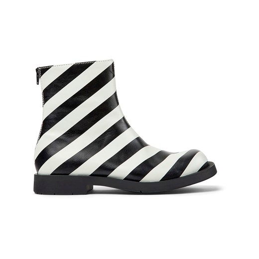 Camper Skórzane botki w kolorze biało-czarnym Camper 42 Limango Polska okazyjna cena