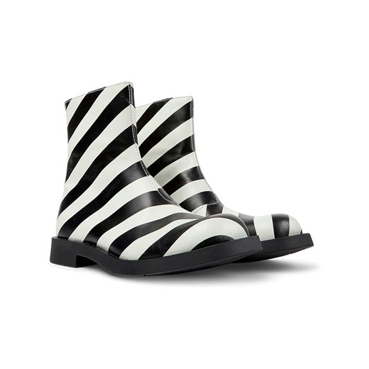 Camper Skórzane botki w kolorze biało-czarnym Camper 42 okazja Limango Polska