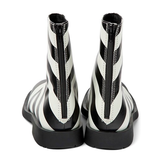 Camper Skórzane botki w kolorze biało-czarnym Camper 42 okazja Limango Polska